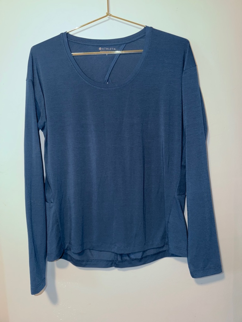 Athleta Essence Twist Long Sleeve  size small